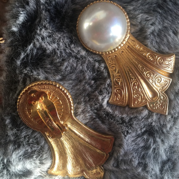 Vintage Clip-On Earrings with Pearl Detail - Picture 2 of 2